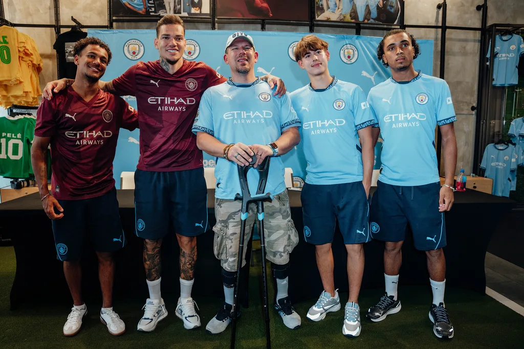 Manchester City USA Tour Meet & Greet - photograph 1 of 15